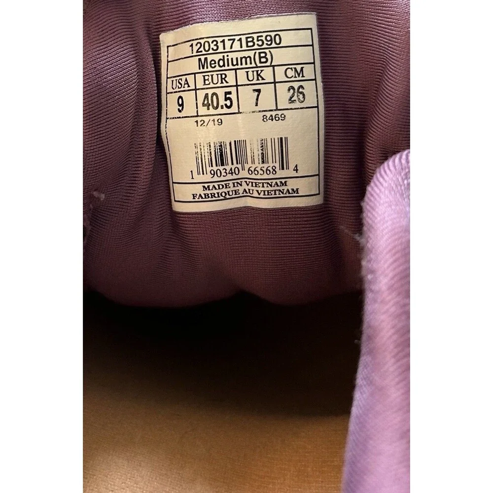 Brooks shoes have